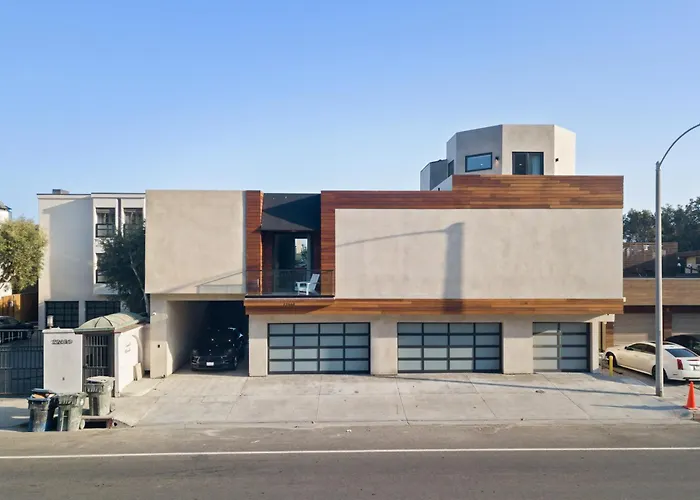 Malibu Sand By Stay Awhile Villas